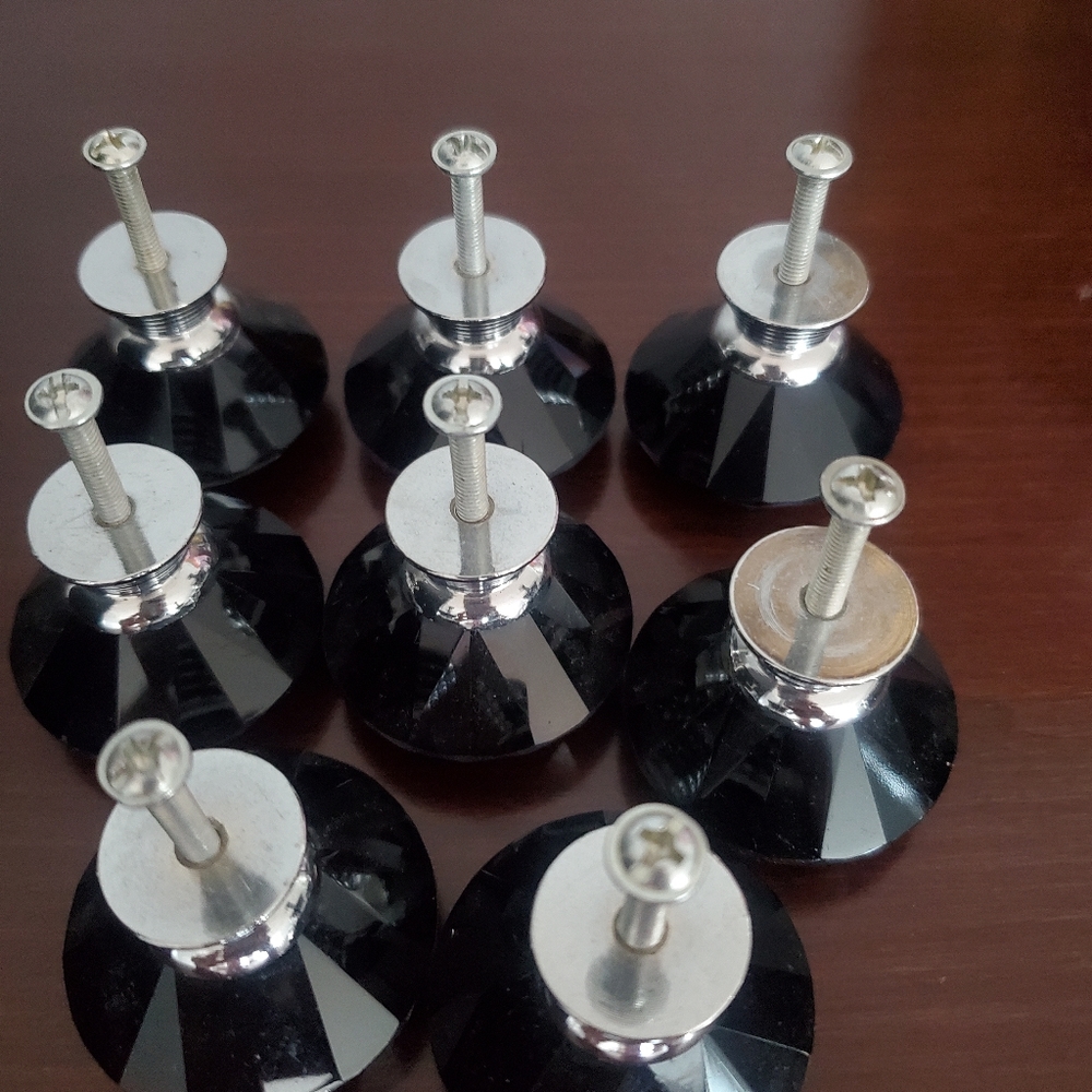 Cabinet knobs - Picture 2 of 8